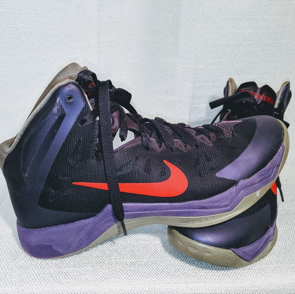 Nike Hyperquickness High Top shoes